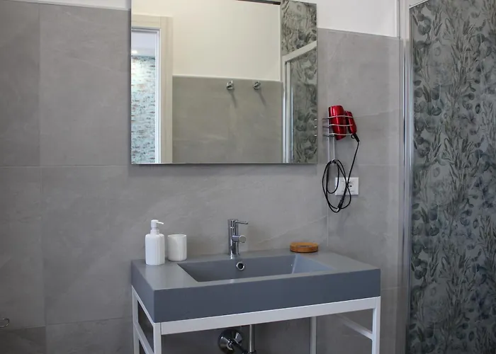 Degli Angeli 4* Λέτσε