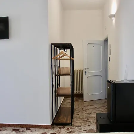 Degli Angeli לינה וארוחת בוקר